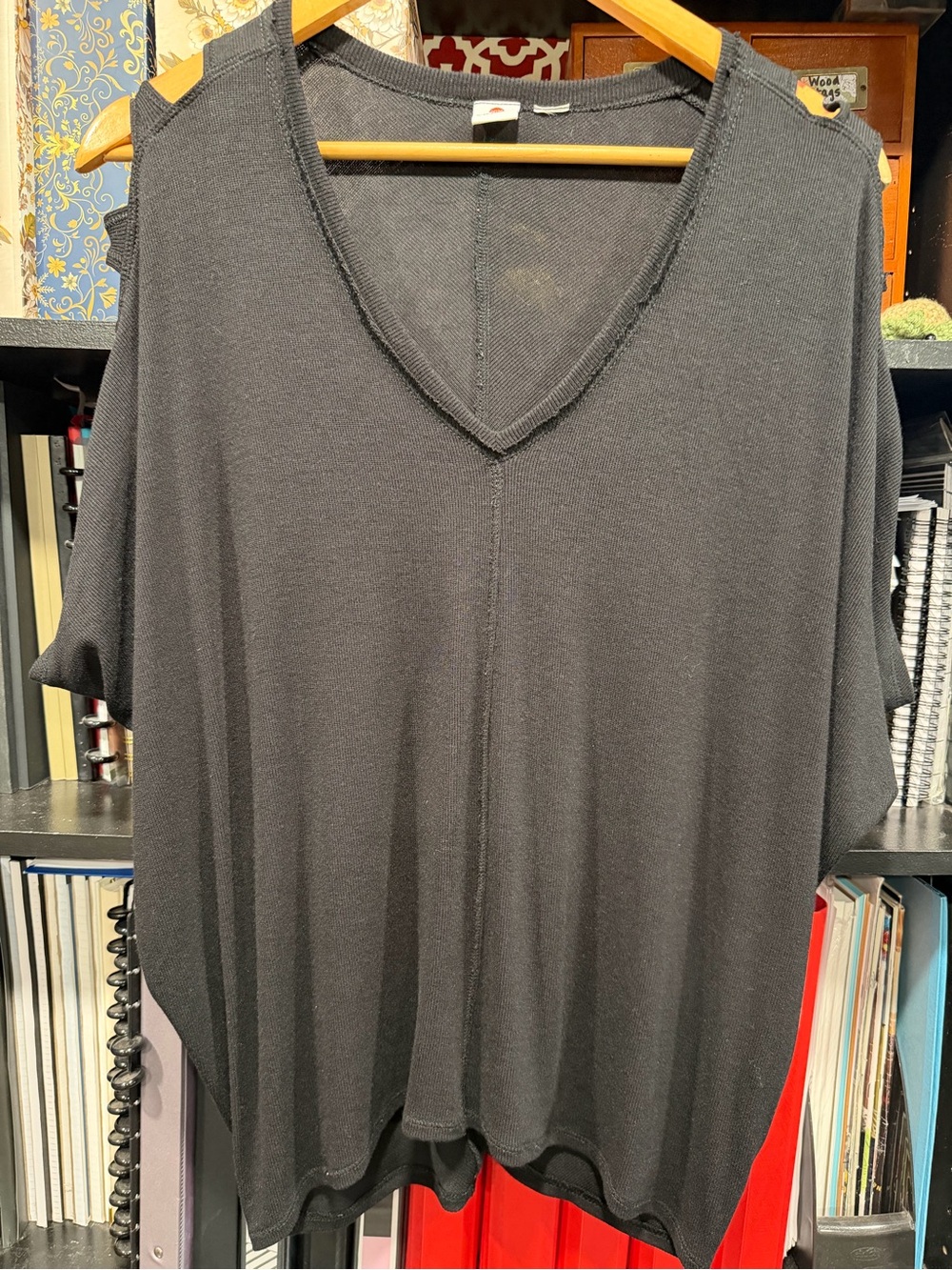 Vimmia Black V-Neck Cold-Shoulder Tunic Top